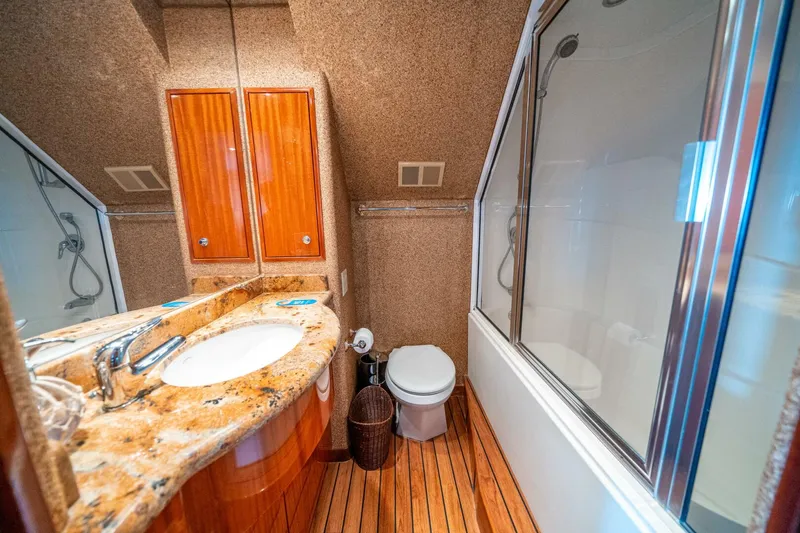 Slide: The Image of Hatteras 64 Motoryacht 2008 - 5262092