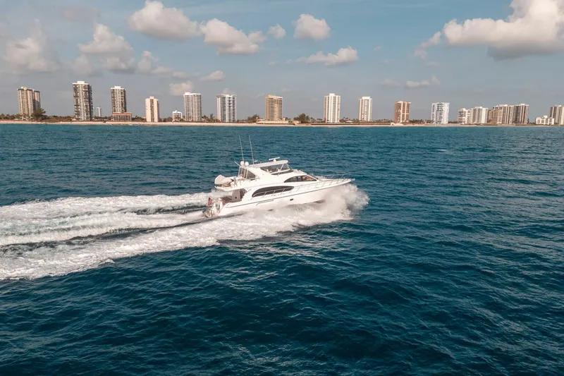 Slide: The Image of Hatteras 64 Motoryacht 2008 - 5262067