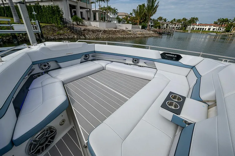 Slide: The Image of Formula 430 All Sport Crossover 2022 - 5093593