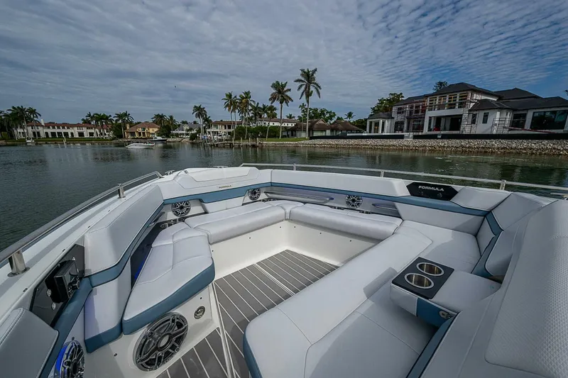 Slide: The Image of Formula 430 All Sport Crossover 2022 - 5093595