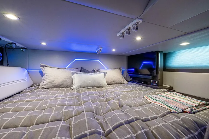 Slide: The Image of Formula 430 All Sport Crossover 2022 - 5093605