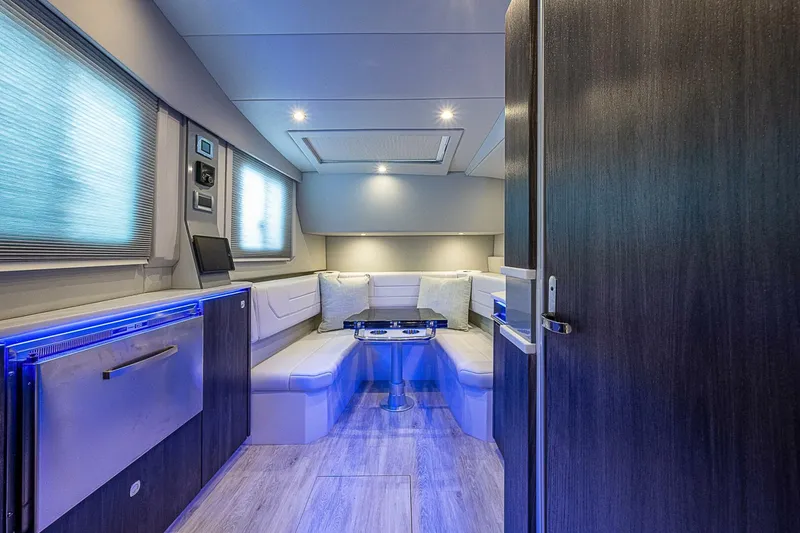 Slide: The Image of Formula 430 All Sport Crossover 2022 - 5093607