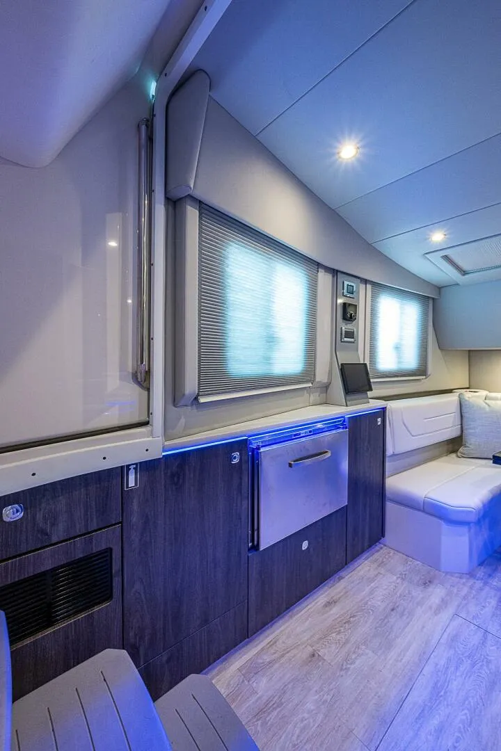 Slide: The Image of Formula 430 All Sport Crossover 2022 - 5093609