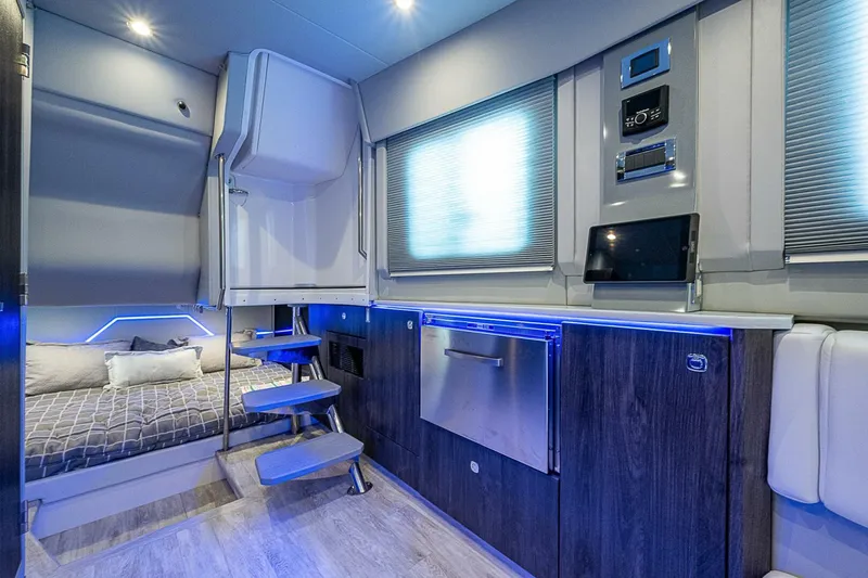 Slide: The Image of Formula 430 All Sport Crossover 2022 - 5093612