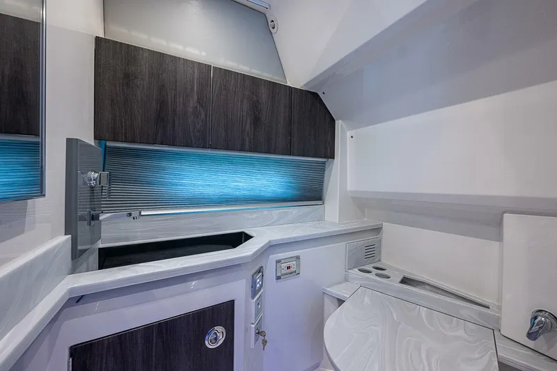 Slide: The Image of Formula 430 All Sport Crossover 2022 - 5093625