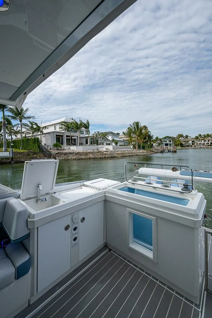 Slide: The Image of Formula 430 All Sport Crossover 2022 - 5093631