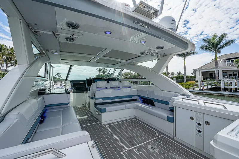 Slide: The Image of Formula 430 All Sport Crossover 2022 - 5093643