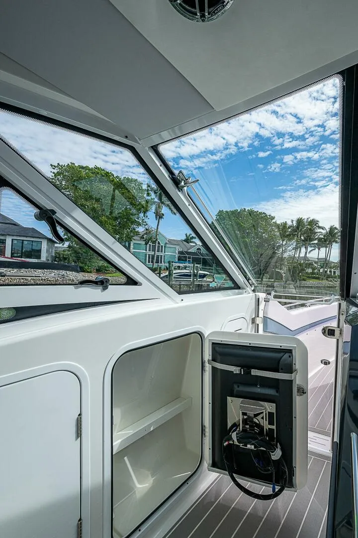 Slide: The Image of Formula 430 All Sport Crossover 2022 - 5093651