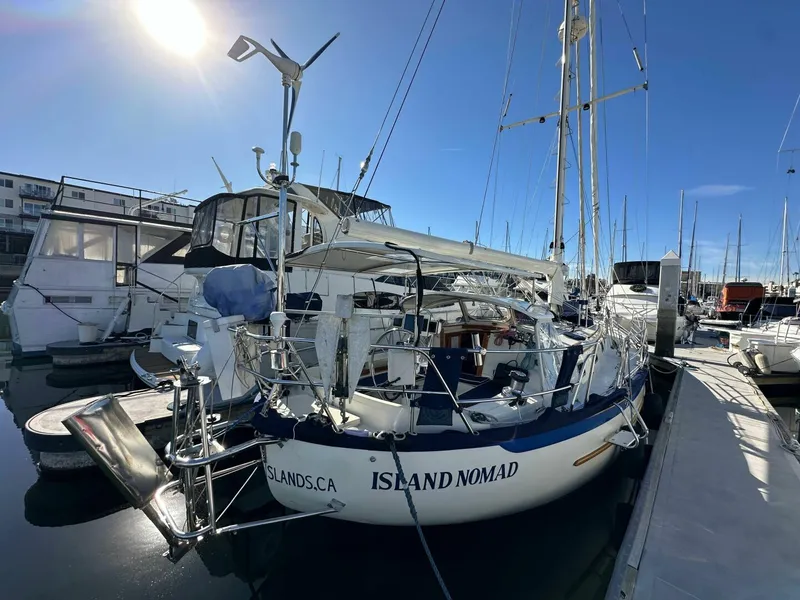 Slide: The Image of Pacific Seacraft 40 Voyager 1998 - 5095855