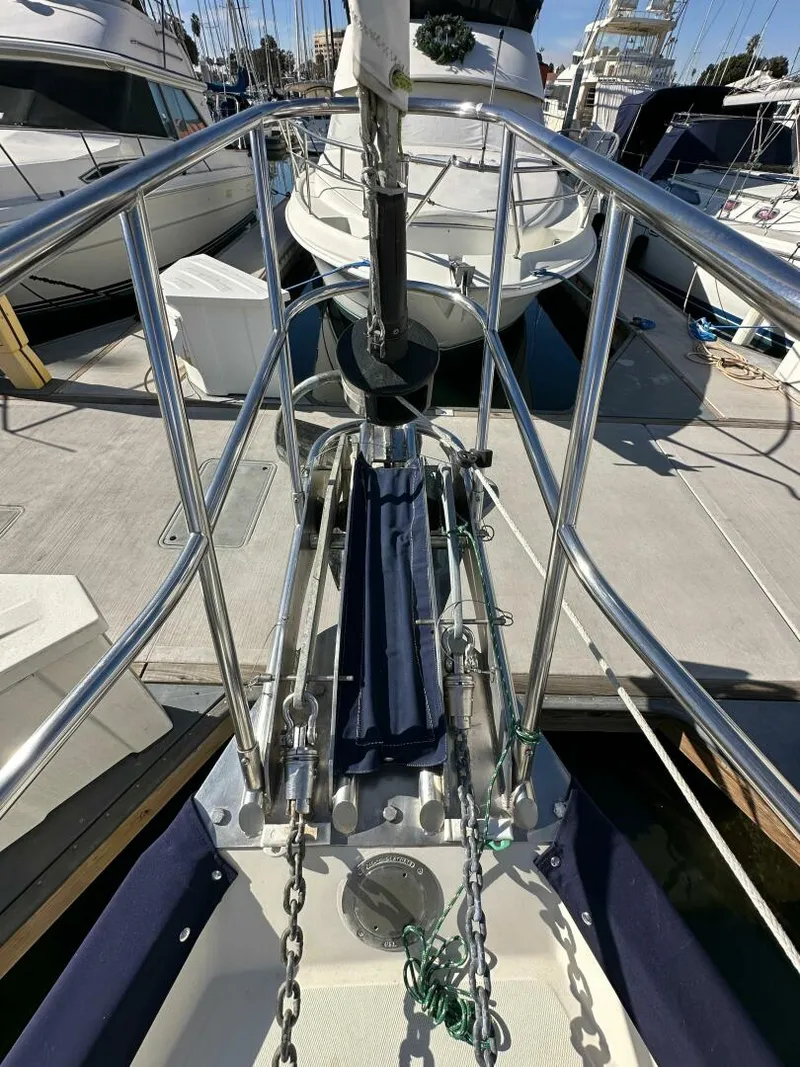 Slide: The Image of Pacific Seacraft 40 Voyager 1998 - 5095866