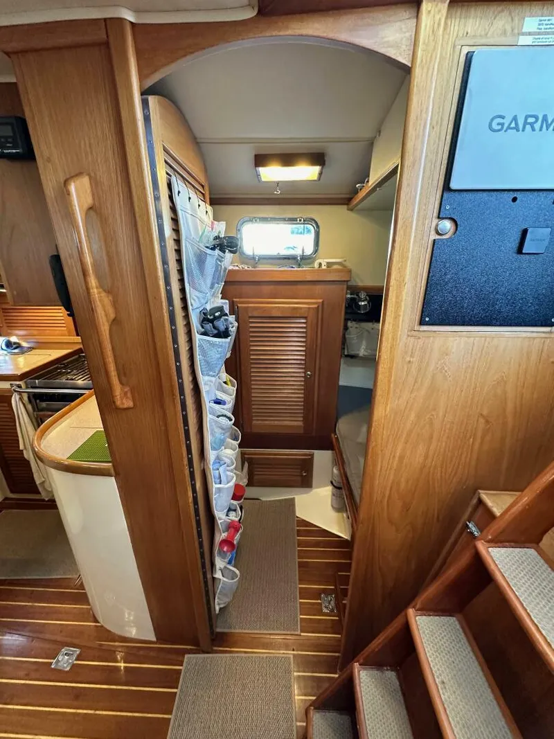 Slide: The Image of Pacific Seacraft 40 Voyager 1998 - 5095893