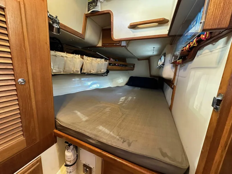 Slide: The Image of Pacific Seacraft 40 Voyager 1998 - 5095895