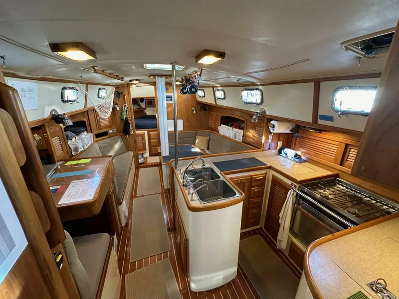 Slide: The Image of Pacific Seacraft 40 Voyager 1998 - 5095897