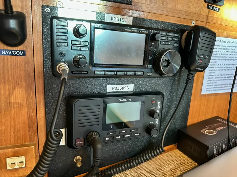 Slide: The Image of Pacific Seacraft 40 Voyager 1998 - 5095912