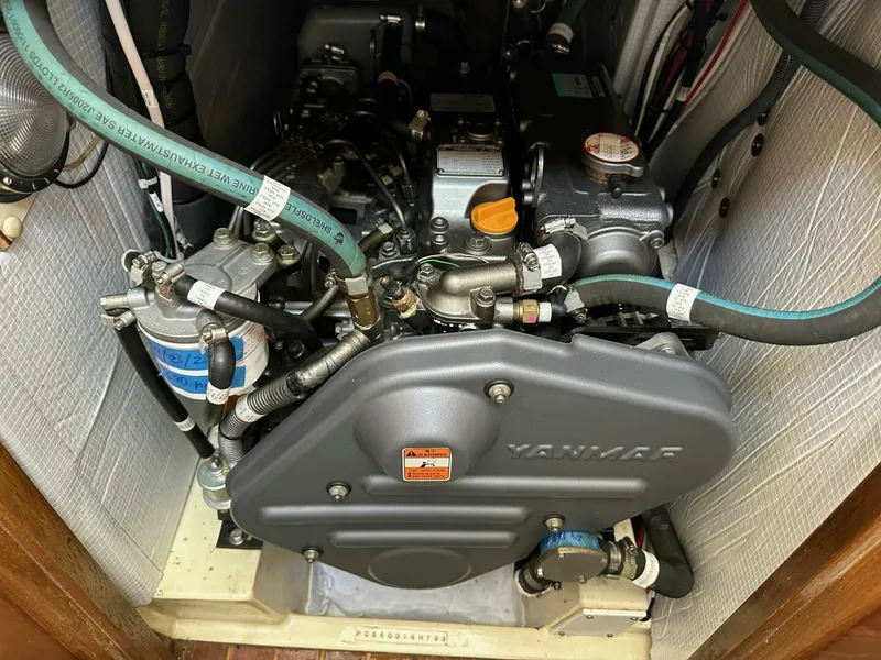 Slide: The Image of Pacific Seacraft 40 Voyager 1998 - 5095925