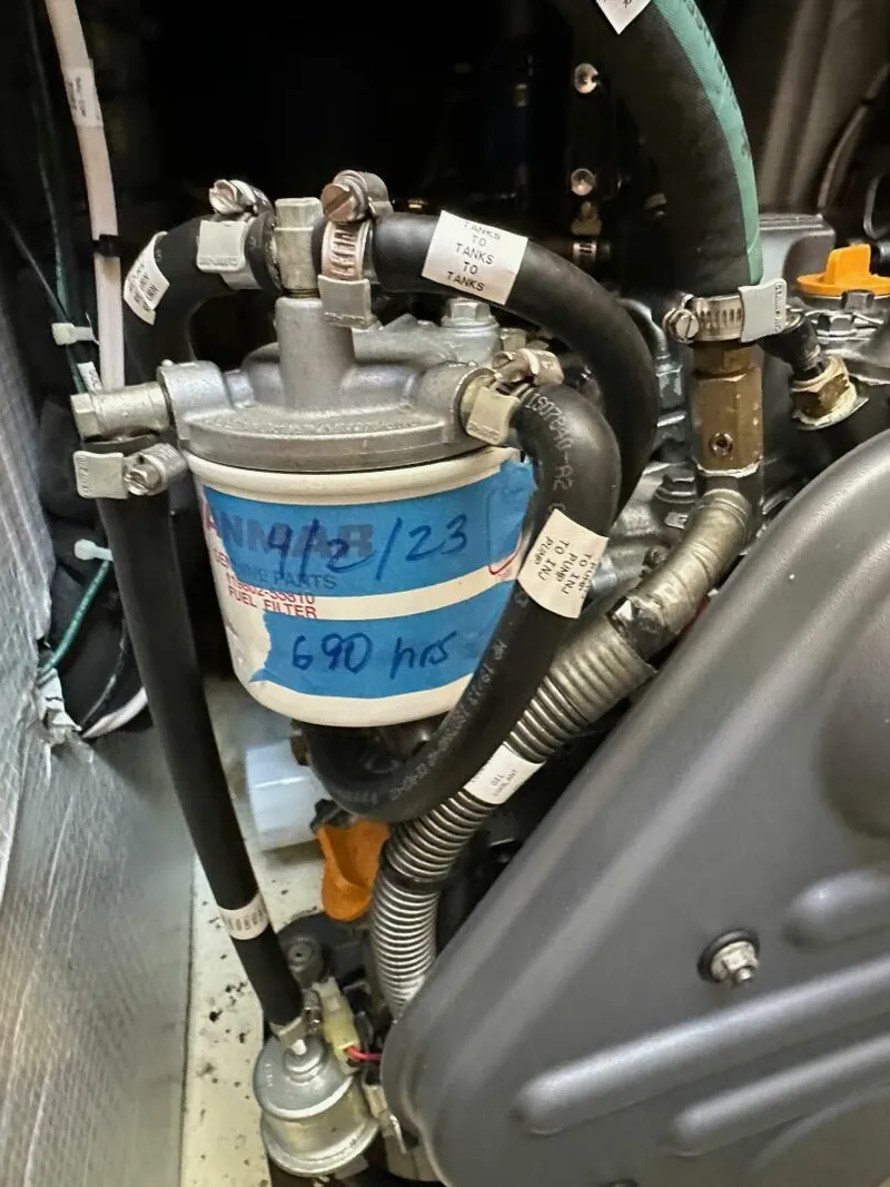 Slide: The Image of Pacific Seacraft 40 Voyager 1998 - 5095929