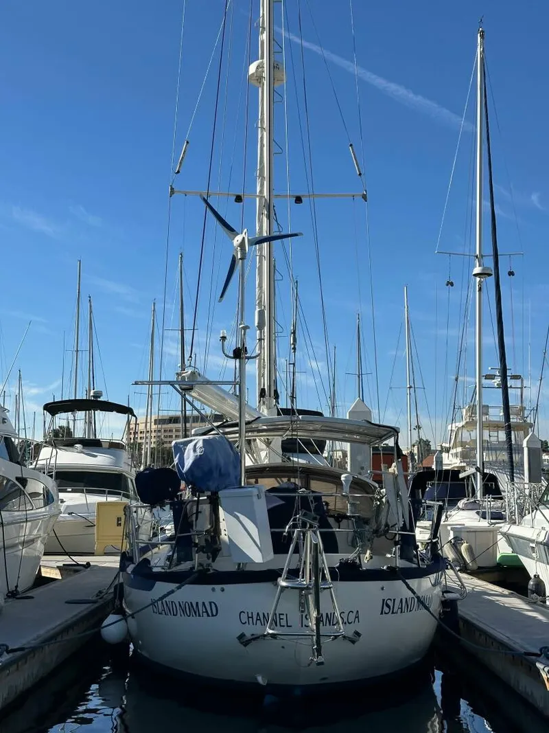 Slide: The Image of Pacific Seacraft 40 Voyager 1998 - 5095932