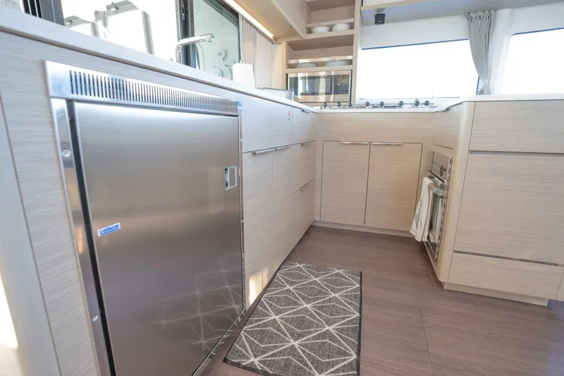 Slide: The Image of Lagoon 46 2024 - 5097275