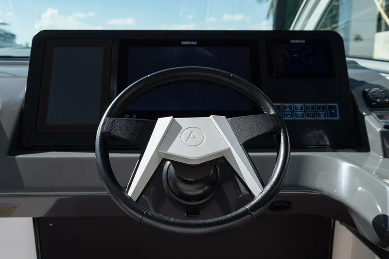 Slide: The Image of Aviara AV36 OB 2023 - 5098158