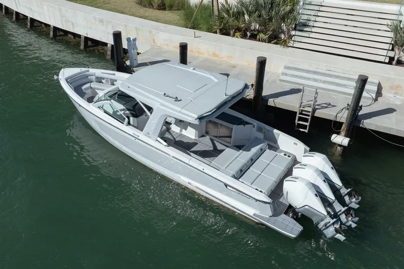 Slide: The Image of Aviara AV36 OB 2023 - 5098090