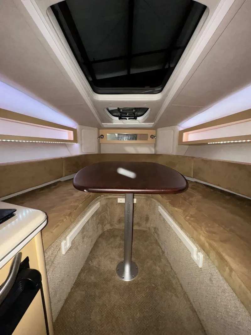 Slide: The Image of Sea Ray 280 Sundancer 2010 - 5098322