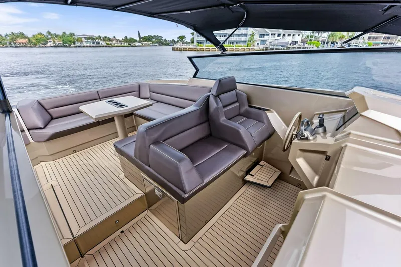 Slide: The Image of Vanquish VQ45 2022 - 5877481