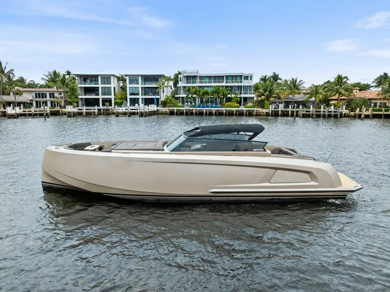 Slide: The Image of Vanquish Yachts VQ45 2022 - 5877431