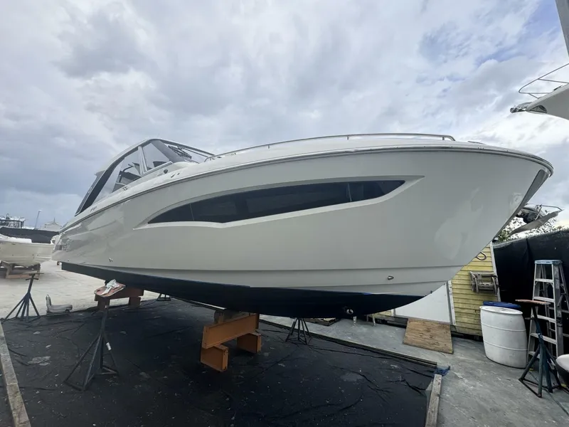 Slide: The Image of Greenline Neo 2019 - 5099667
