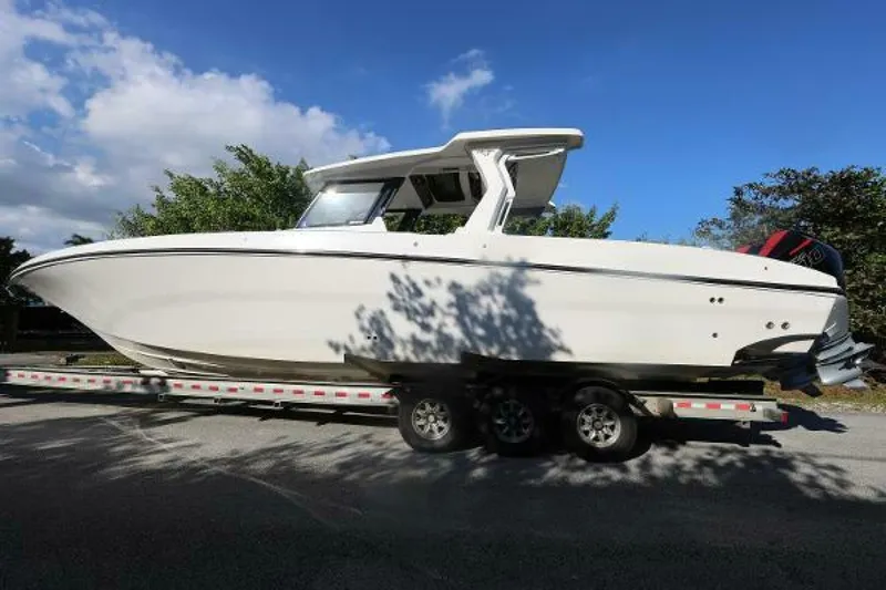 Slide: The Image of Fountain 38 SCX 2023 - 5100845