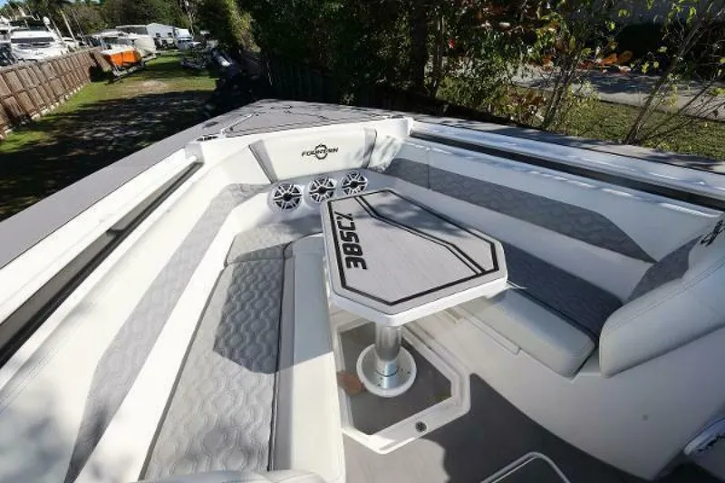 Slide: The Image of Fountain 38 SCX 2023 - 5100851