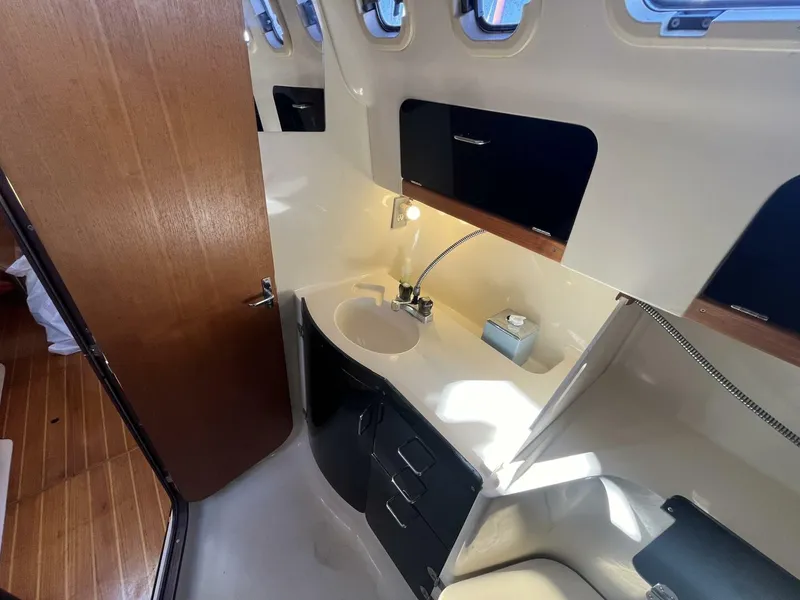 Slide: The Image of Hunter 336 1996 - 5137663