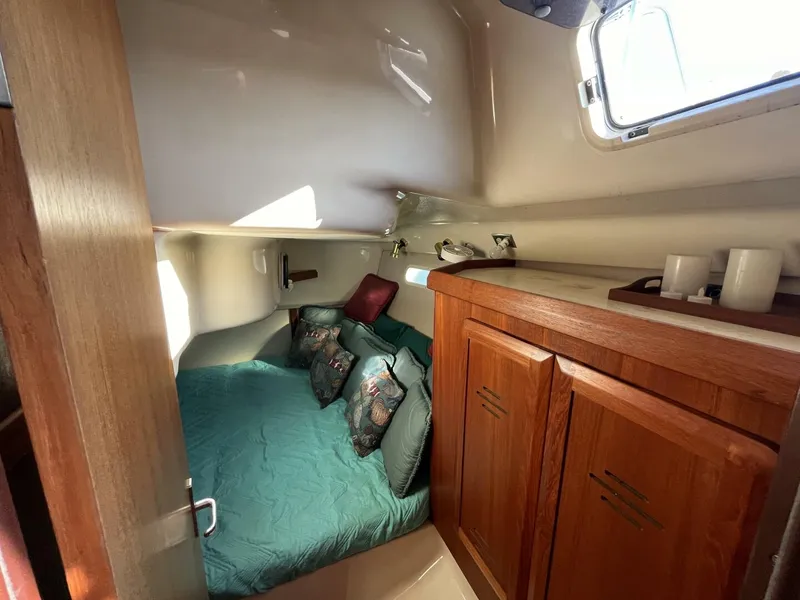 Slide: The Image of Hunter 336 1996 - 5137681