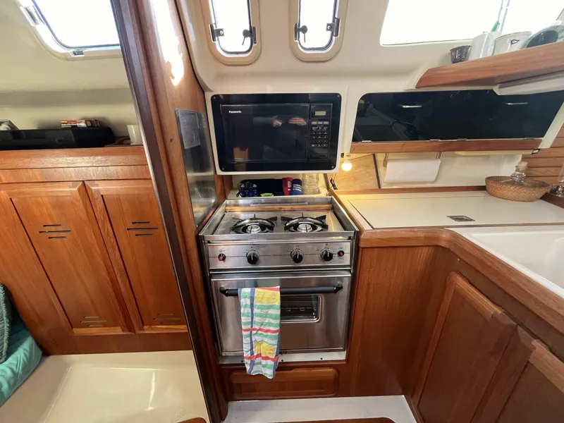 Slide: The Image of Hunter 336 1996 - 5137683