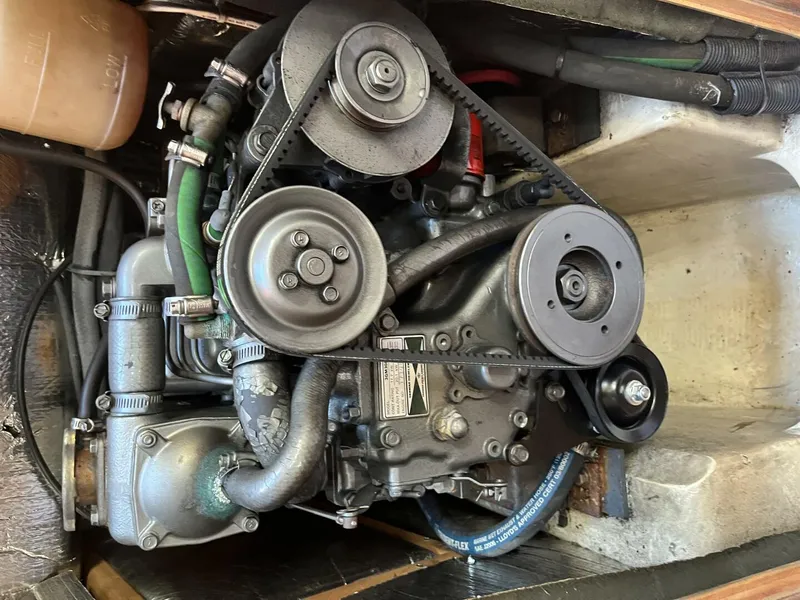 Slide: The Image of Hunter 336 1996 - 5137673