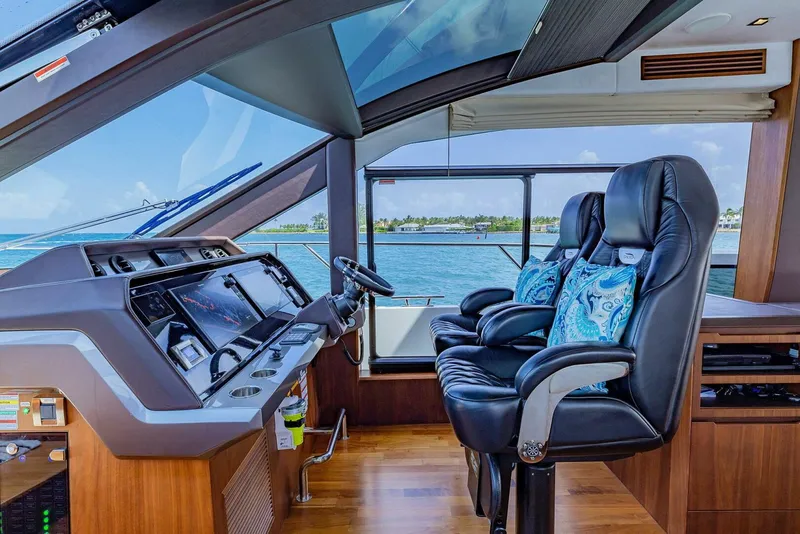 Slide: The Image of Galeon 640 Fly 2019 - 5850530