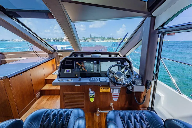 Slide: The Image of Galeon 640 Fly 2019 - 5850591