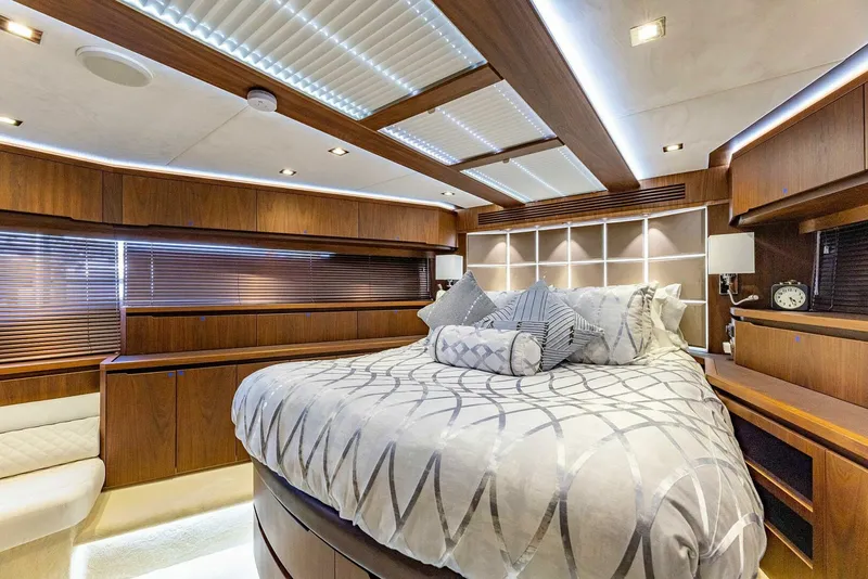 Slide: The Image of Galeon 640 Fly 2019 - 5850586