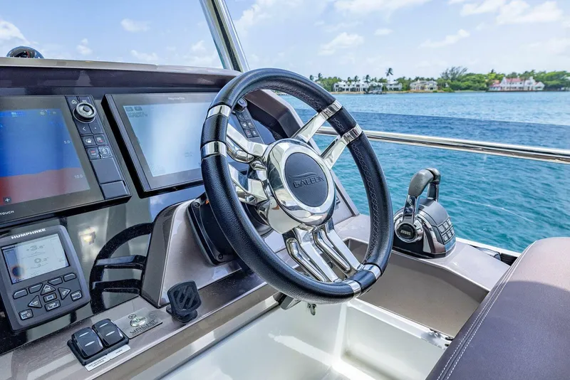 Slide: The Image of Galeon 640 Fly 2019 - 5850610