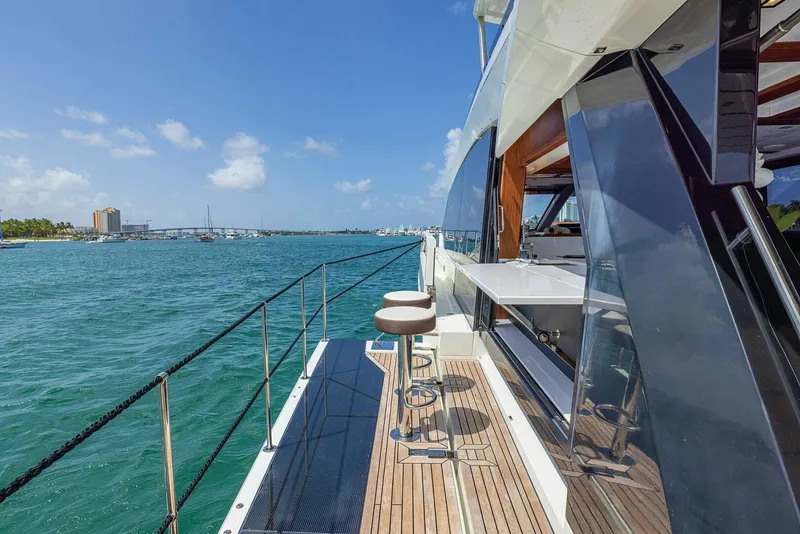 Slide: The Image of Galeon 640 Fly 2019 - 5850526