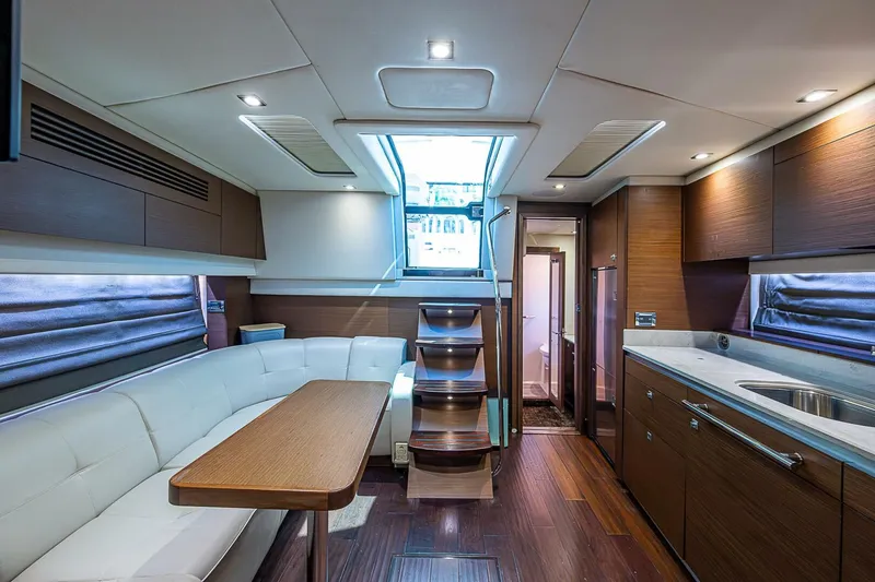 Slide: The Image of Sea Ray 470 Sundancer 2014 - 5102585