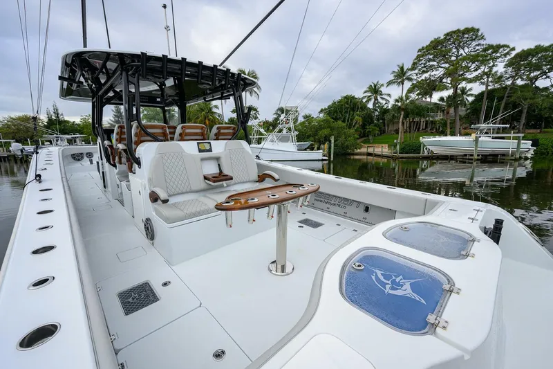 Slide: The Image of Freeman 42 LR Nitsa - Cockpit 2023 Freeman 42 LR Nitsa - 5101850