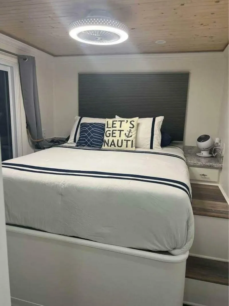 Slide: The Image of Sharpe 68 1999 - 5105149