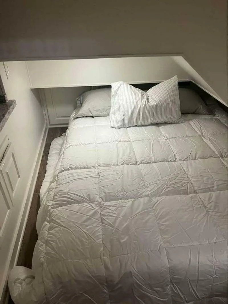 Slide: The Image of Sharpe 68 1999 - 5105165