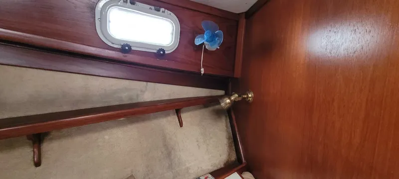 Slide: The Image of Duffy Flybridge Cruiser 1985 - 5103353