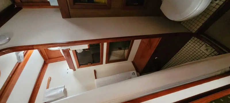 Slide: The Image of Duffy Flybridge Cruiser 1985 - 5103349