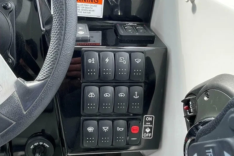 Slide: The Image of Beneteau Antares 8 2023 - 5103376