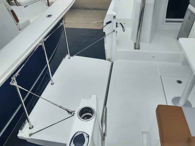 Slide: The Image of Beneteau Flyer 9 SUNdeck 2023 - 5103598