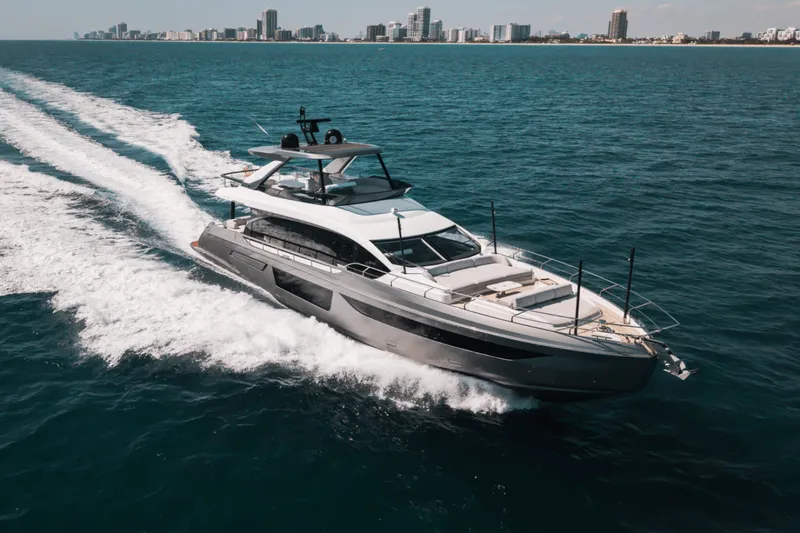 Slide: The Image of Azimut 68 FLY 2023 - 5419838
