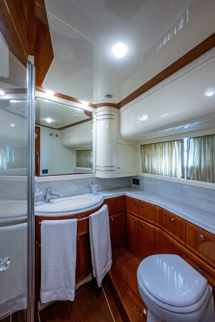 Slide: The Image of Ferretti 830 2006 - 5123328