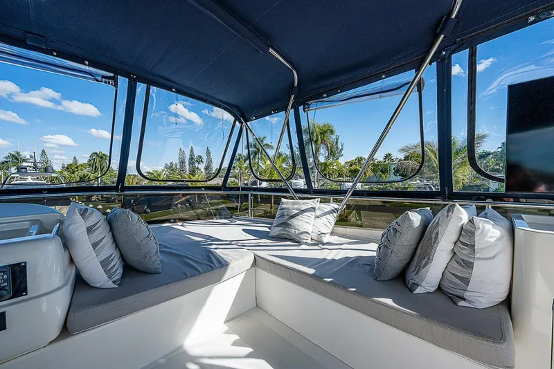 Slide: The Image of Ferretti 830 2006 - 5123088